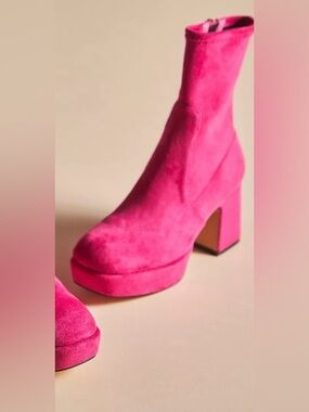 Women’s Anthropologie Fuchsia Silent D Block Heeled Ankle Booties Size 10